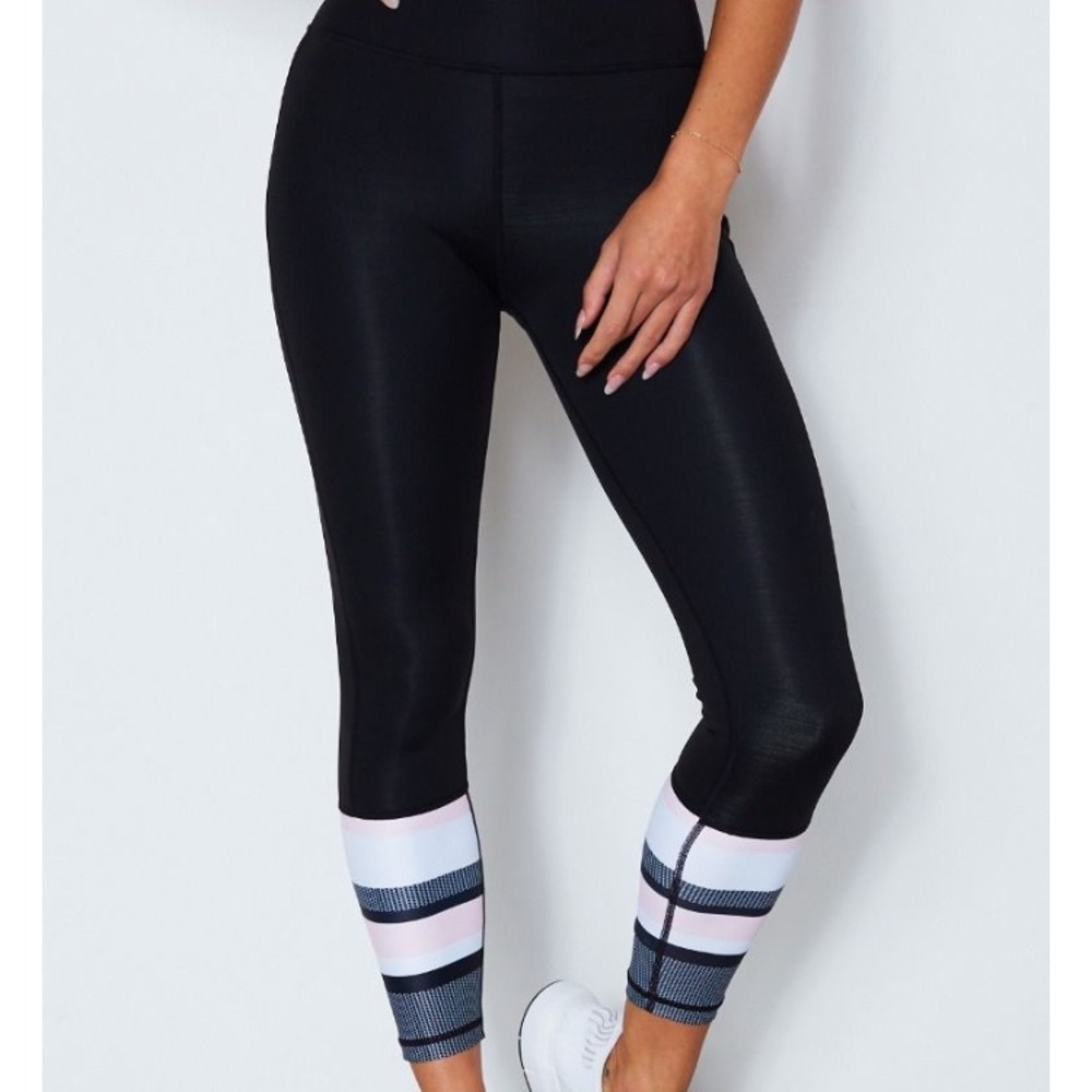 Sarah’s Day x White Fox Boutique leggings